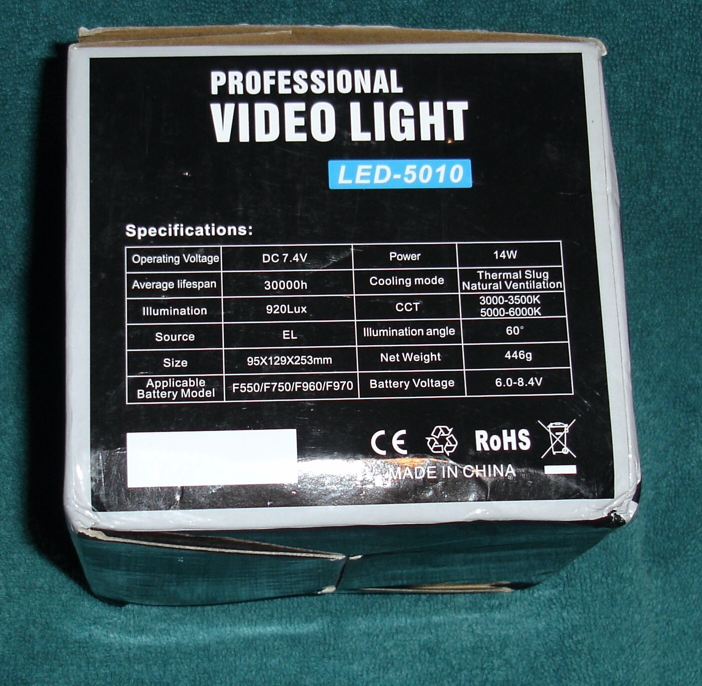 PROFESSIONAL LED-5010 VIDEO LIGHT Versatile hand held vs COLD shoe mount
