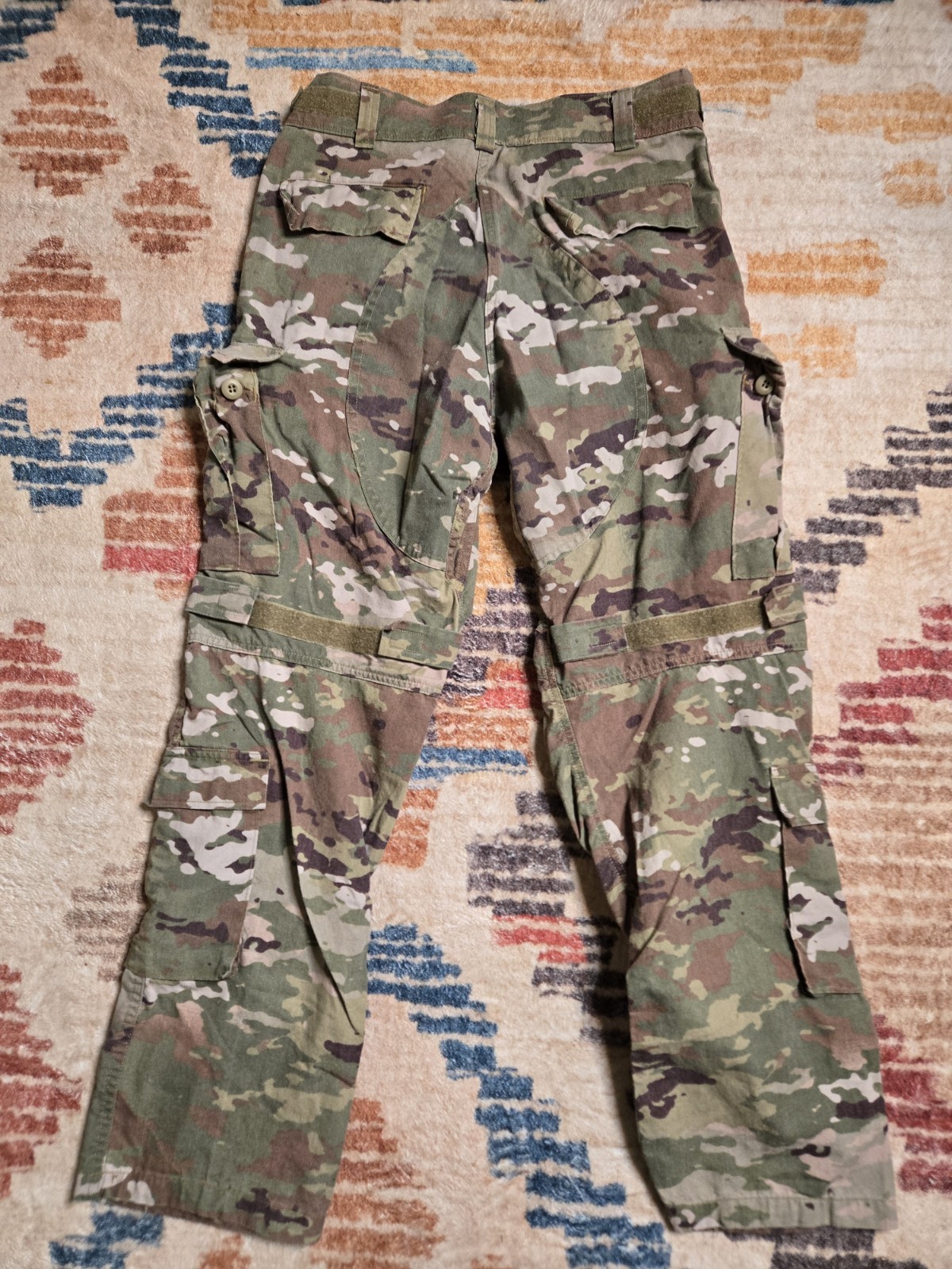 ARMY ADVANCED COMBAT PANTS W/ KNEE PAD SLOTS MEDIUM/REGULAR MULTICAM OCP