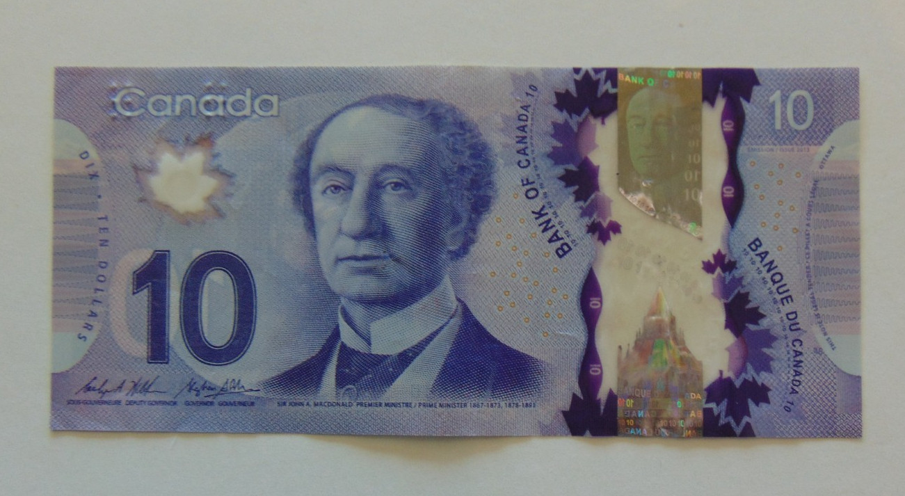 26.03 #67 CANADA 10 Dollars 2013  P-107b center fold XF