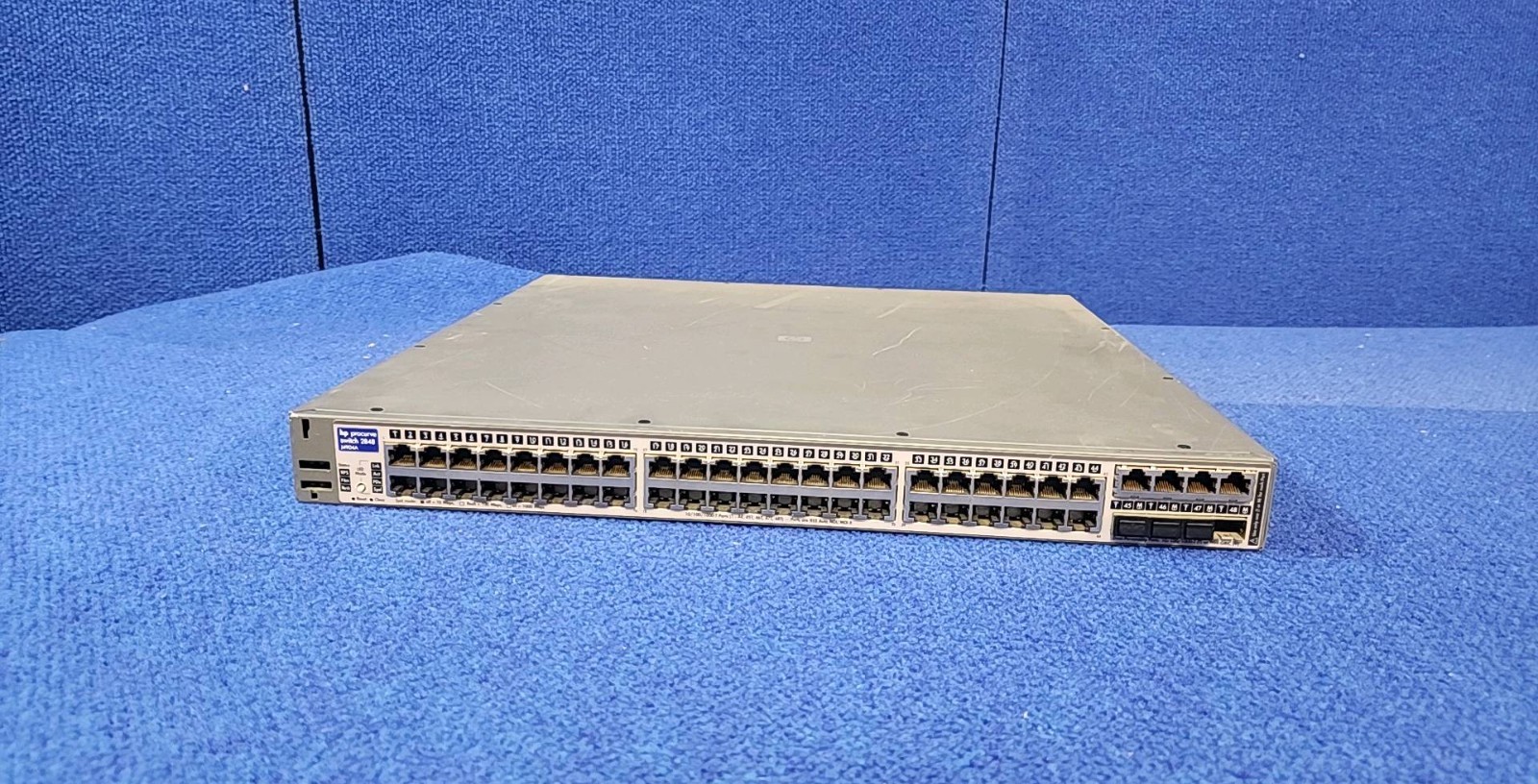 HP  ProCurve (J4904A) 48-Ports Rack-Mountable Ethernet Switch no cables