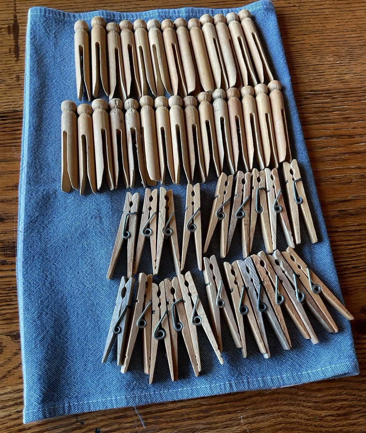 Vintage Wood Wooden Clothes Pins 28 Round Peg Heads & 20 Spring Clip