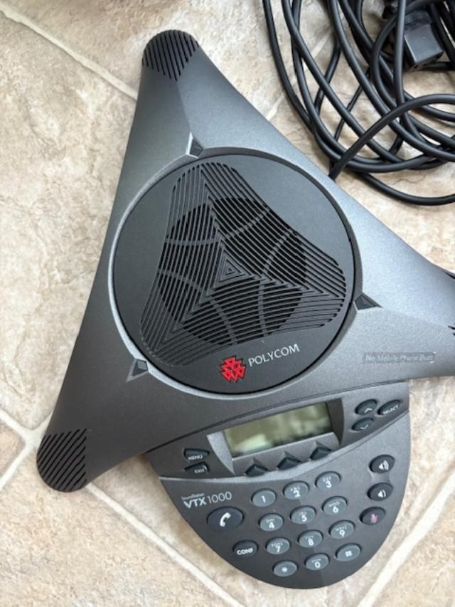 Polycom SoundStation VTX1000 Analog Conference Phone Bundle model 1565-07242-001