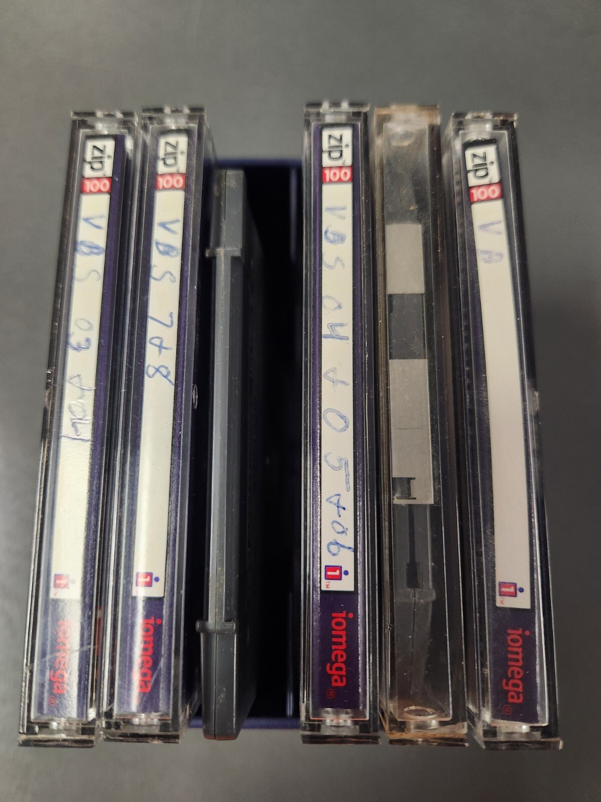 6 X Lot Iomega Zip Drive Disk 100 MB With Case