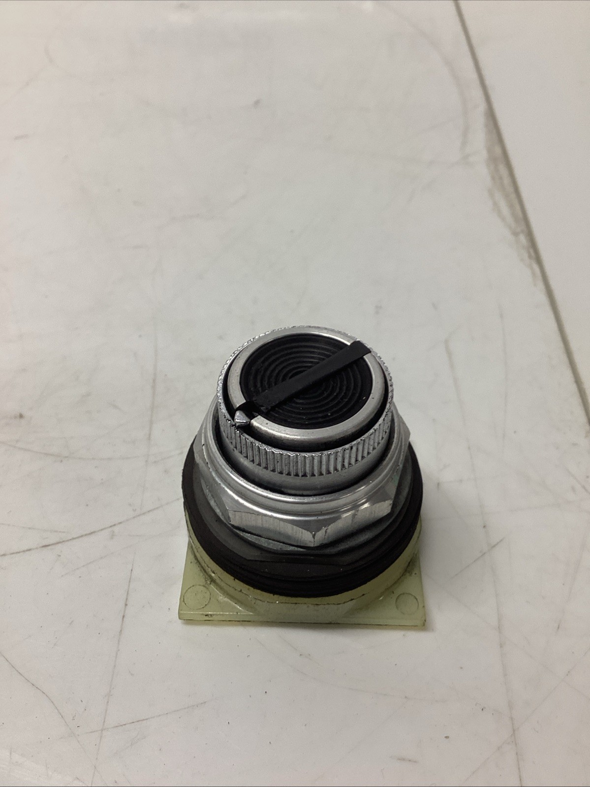 Square D 9001KQ18B Pushbutton (Ripped Box) U-828