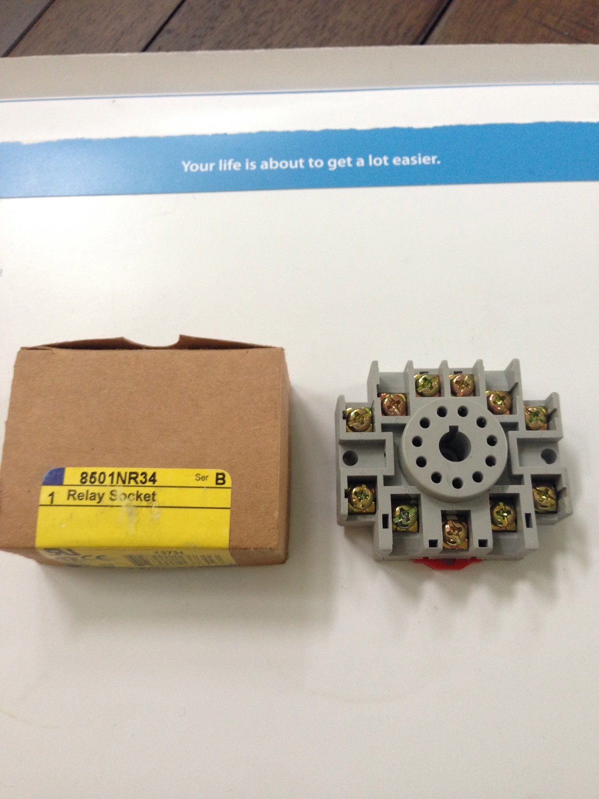Square D 8501-NR34  Relay Socket  New