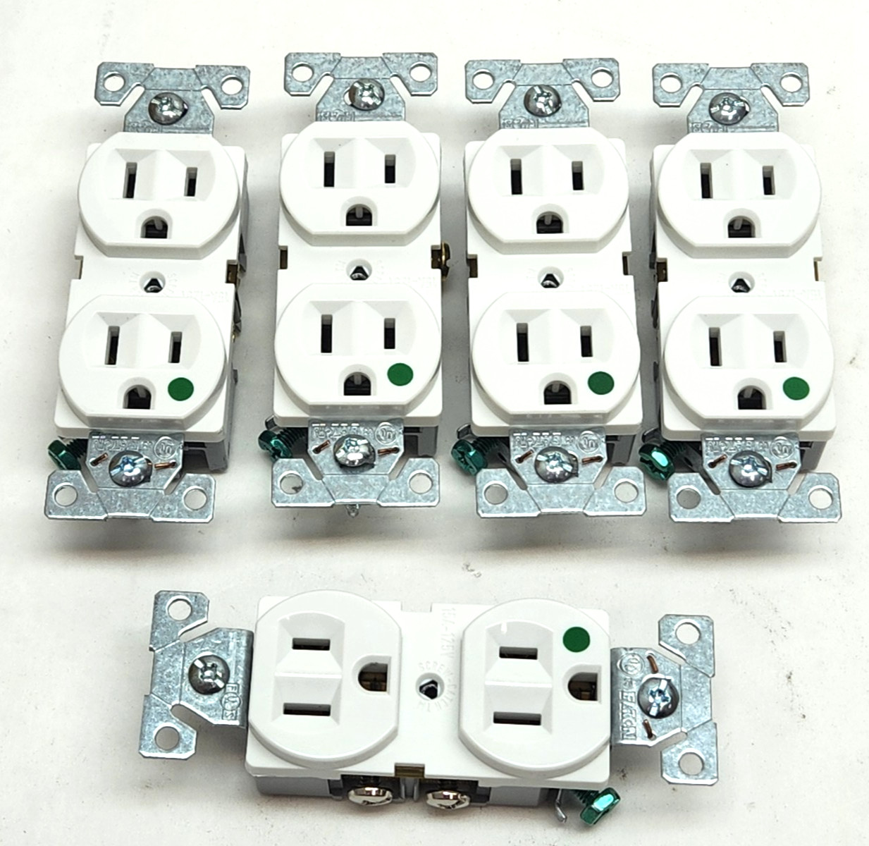 5 Pack - Eaton WD 8200W White Duplex Outlet NEMA 5-15R 15A 125V Hospital Grade