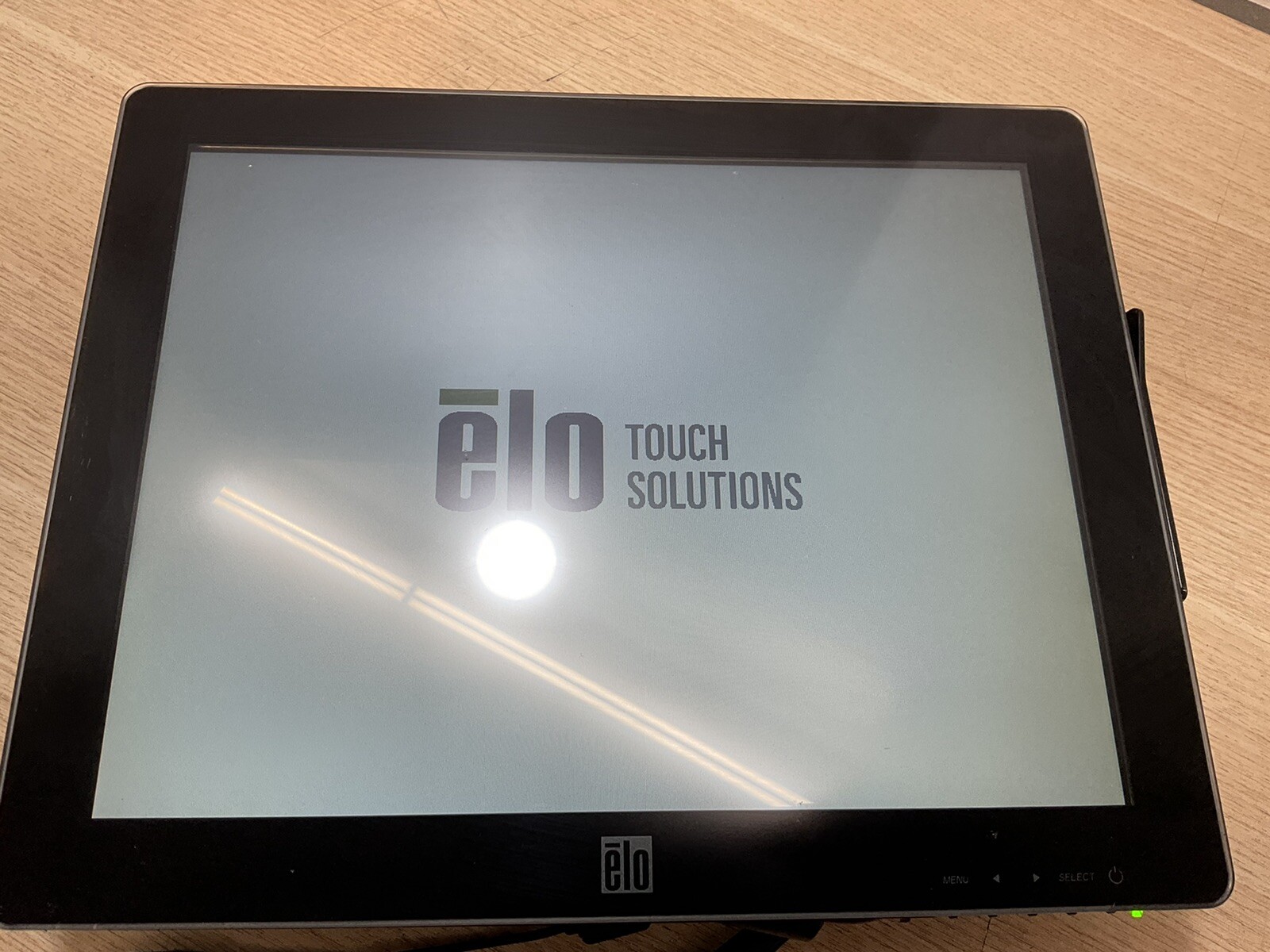 ELO ET1523L-8UWA-1-BL-MT-ZB-G TOUCHSCREEN MONITOR/MAR914
