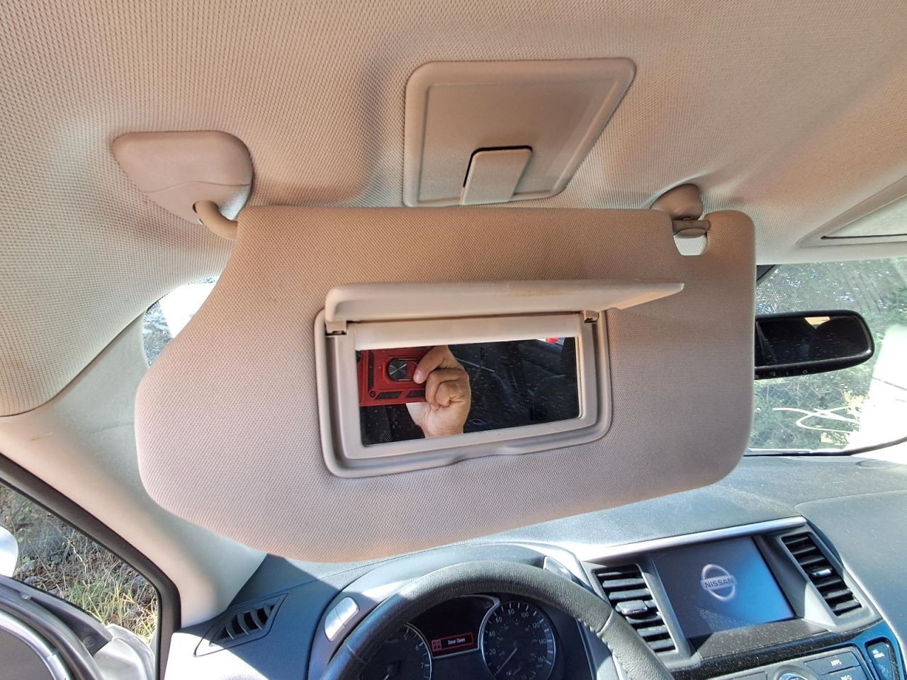PATHFINDR 2018 Glove Box 4811591