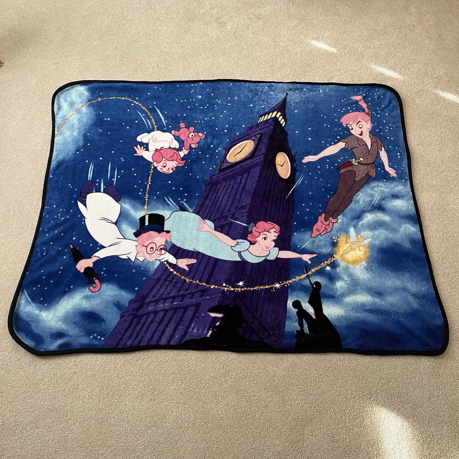 Vintage 2014 Disney Peter Pan London Big Ben Plush Blanket Northwest 44x55⁠