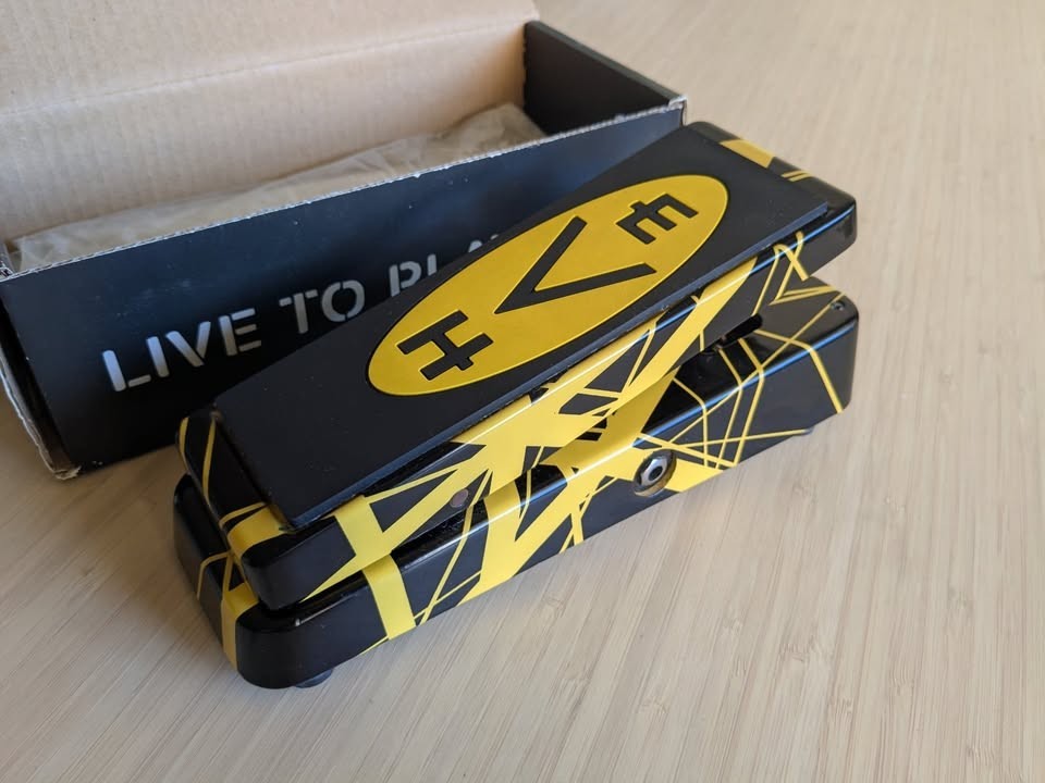 Dunlop EVH95 Cry Baby EVH Wah Pedal
