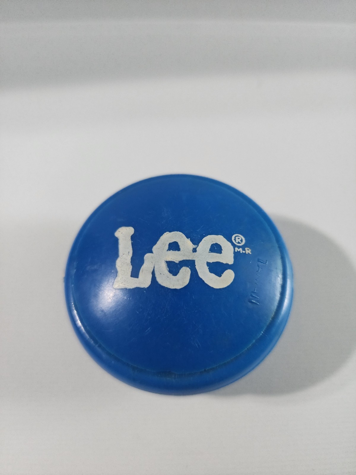 Vintage Lee Jeans Advertising Toy Bright Blue Yo-Yo  YoYo
