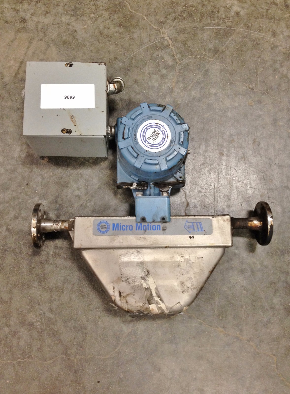 Micro Motion Mass Flow Sensor wIth Transmitter R050S113N1AUE2222  #5696
