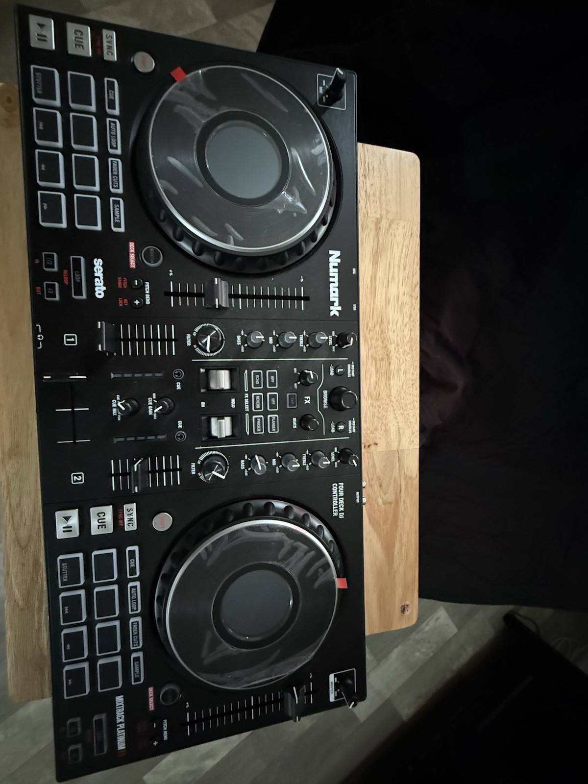 Numark ‎Mixtrack Platinum FX DJ Controller - Black