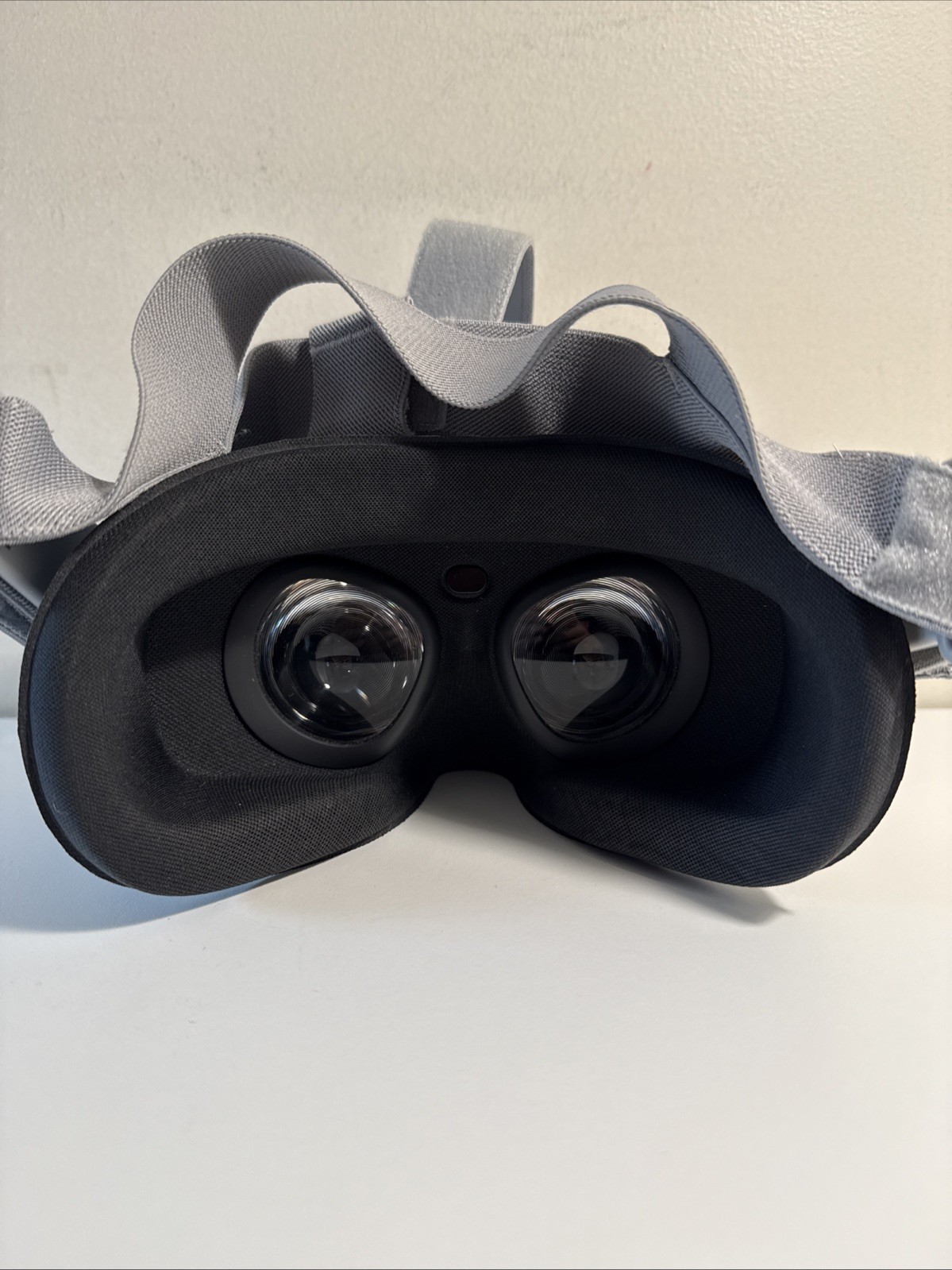 Oculus Go 32GB Standalone Virtual Reality Headset MH-A32 - No Controller - WORKS