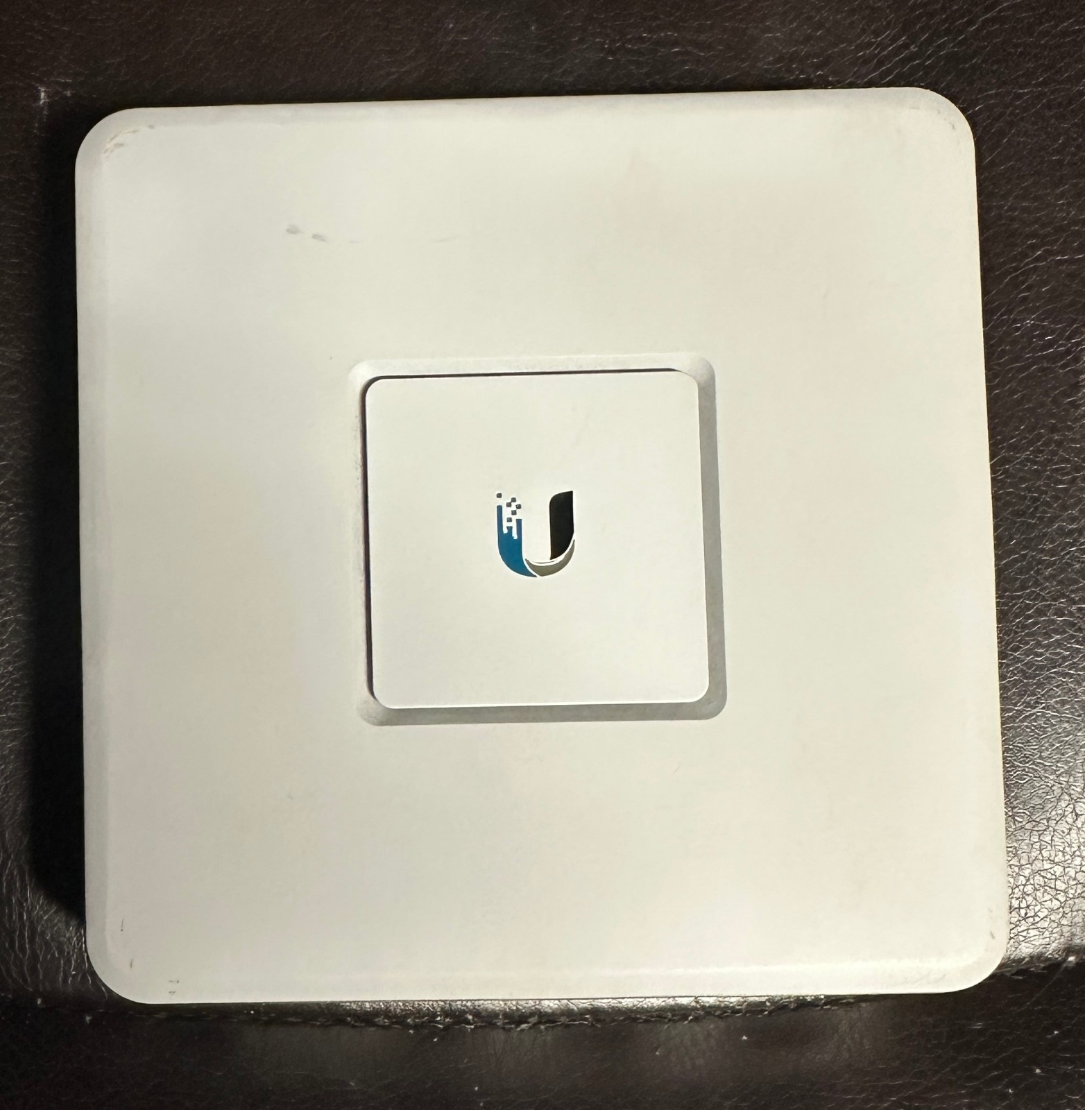 Ubiquiti Networks UniFi USG 3P Security Gateway/Router - USED - TESTED