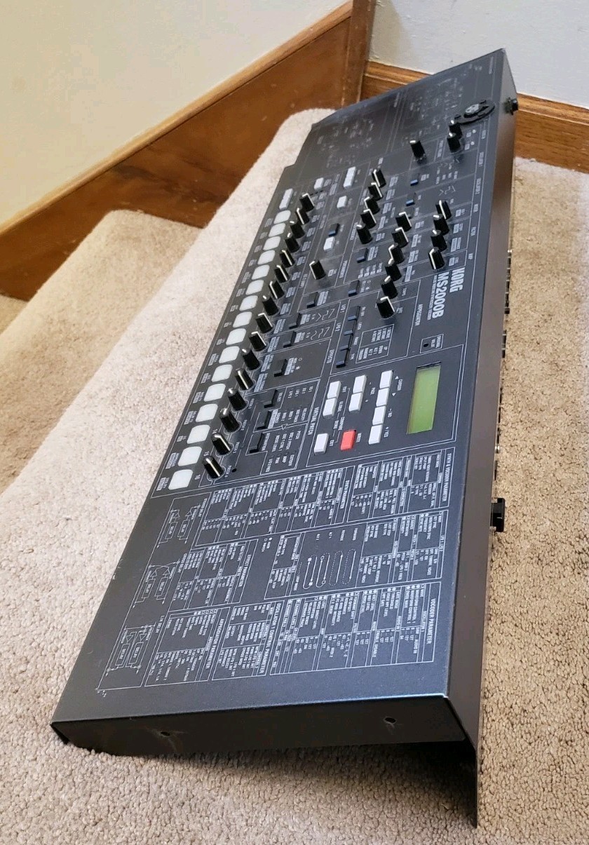 KORG MS2000B Virtual Analog Modeling Synthesizer + Chord No MIDI/Keyboard