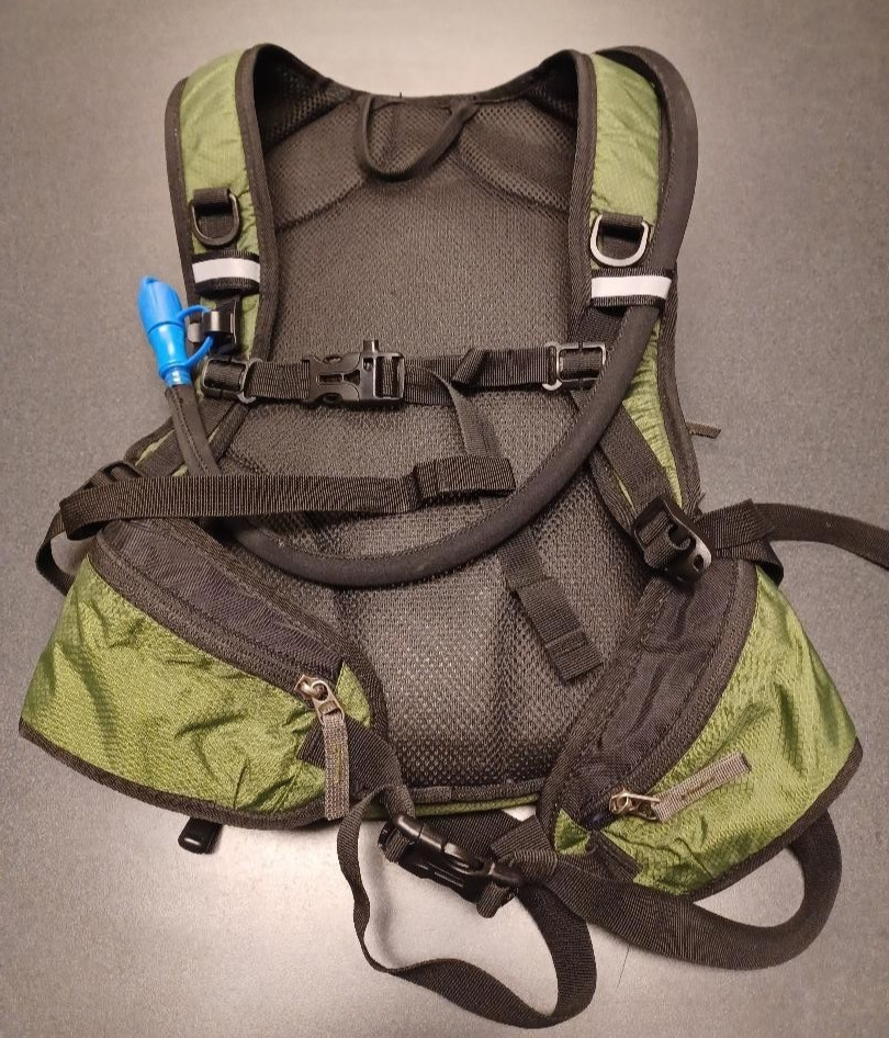 Mubasel Gear Hydration Insulated Hiking Backpack Lightweight 2L Water Bladder