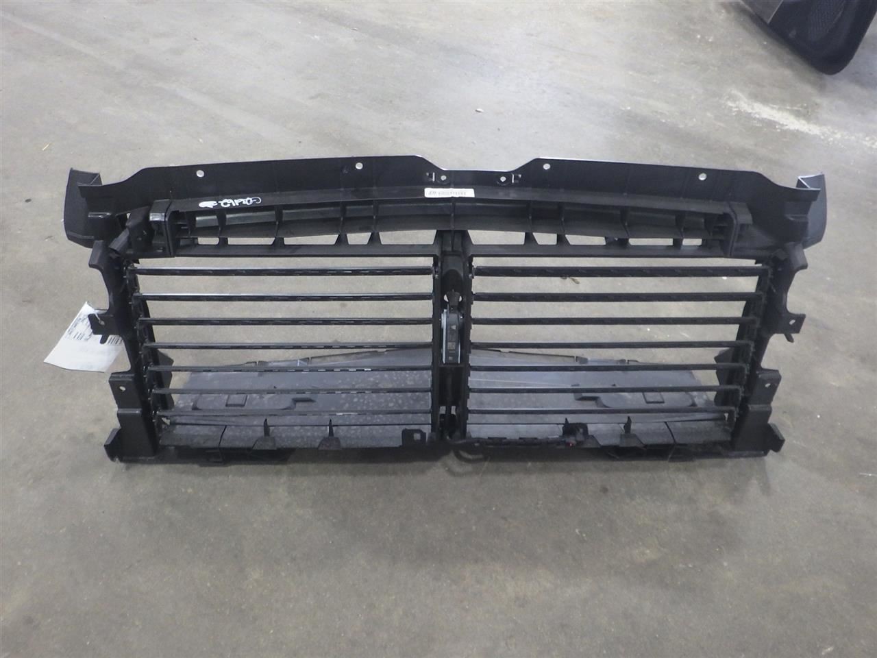 2026 Yukon AT4 Upper Air Shutter 86331348