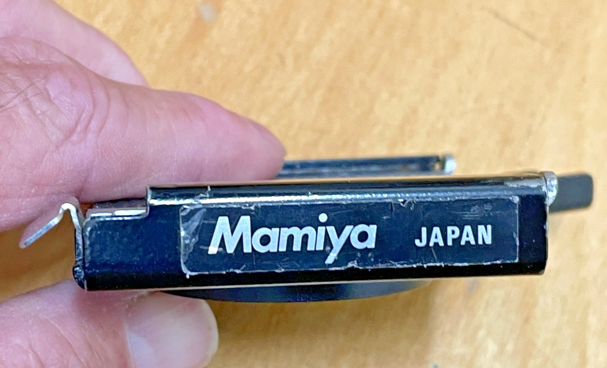MAMIYA C330 - Quick shoe Model 2 Tripod mount/release