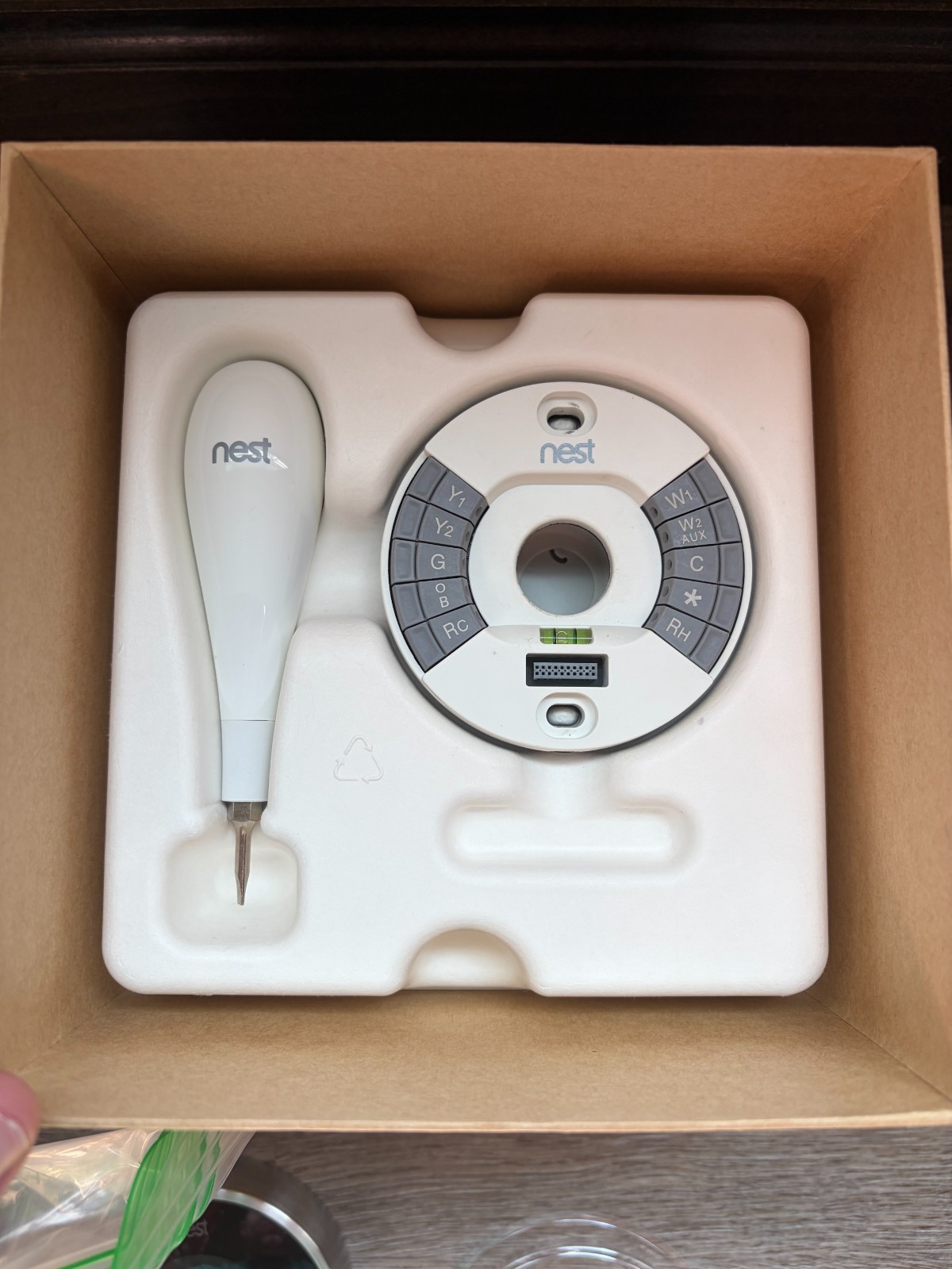 Nest 2nd Generation Learning Silver Programmable Thermostat T200577