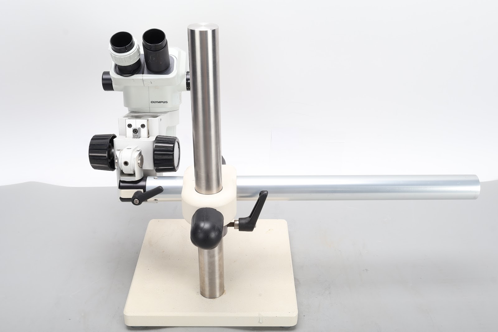 Olympus SZ4045ESD Microscope Head With Nikon Microscope Mount and Stand - Fair