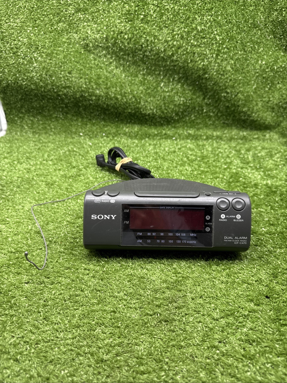 SONY Dream Machine ICF-C470 Dual Alarm FM/AM LED Clock Radio - Works.   P