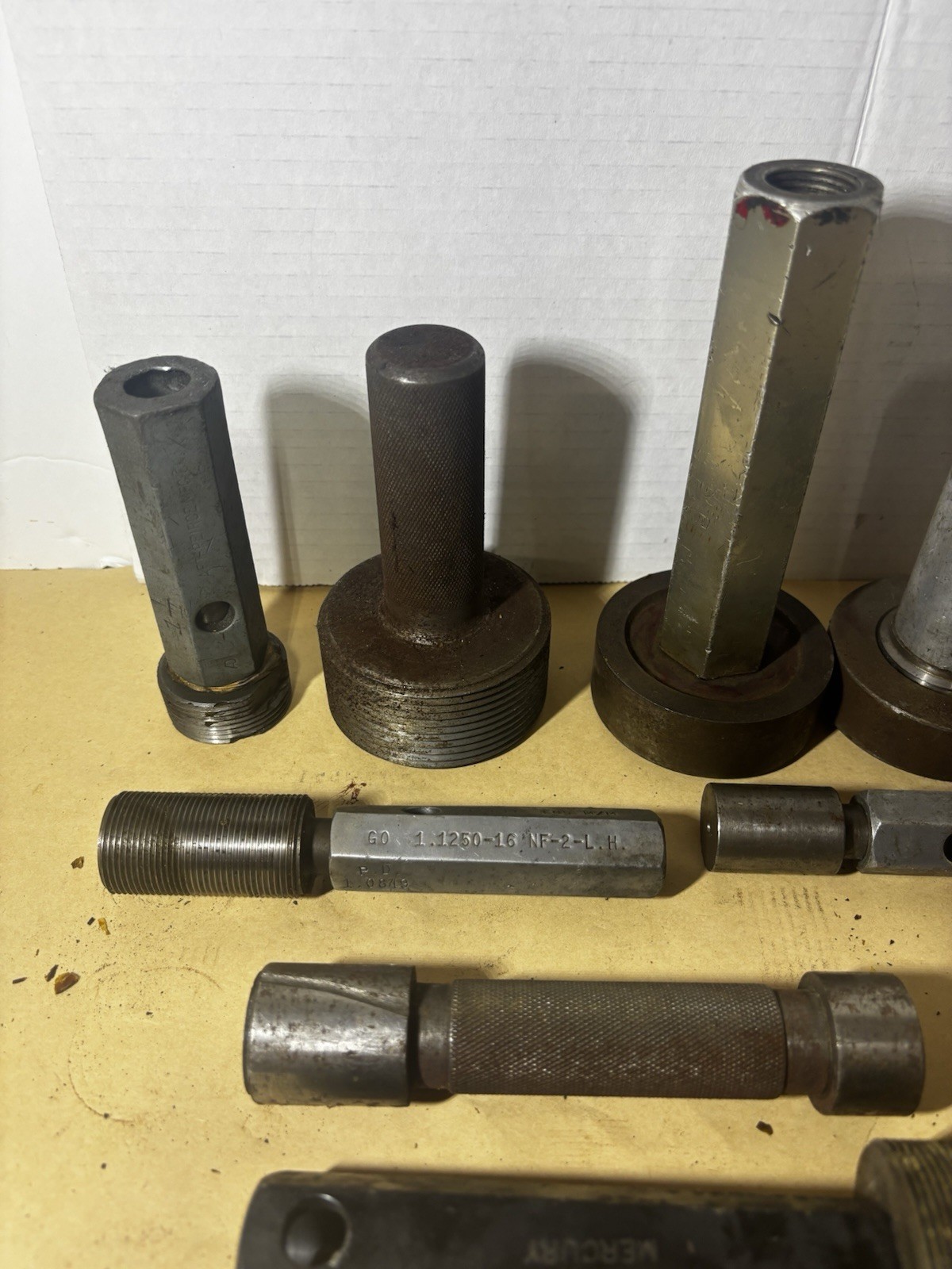 Thread gauge & Plug gauge lot large