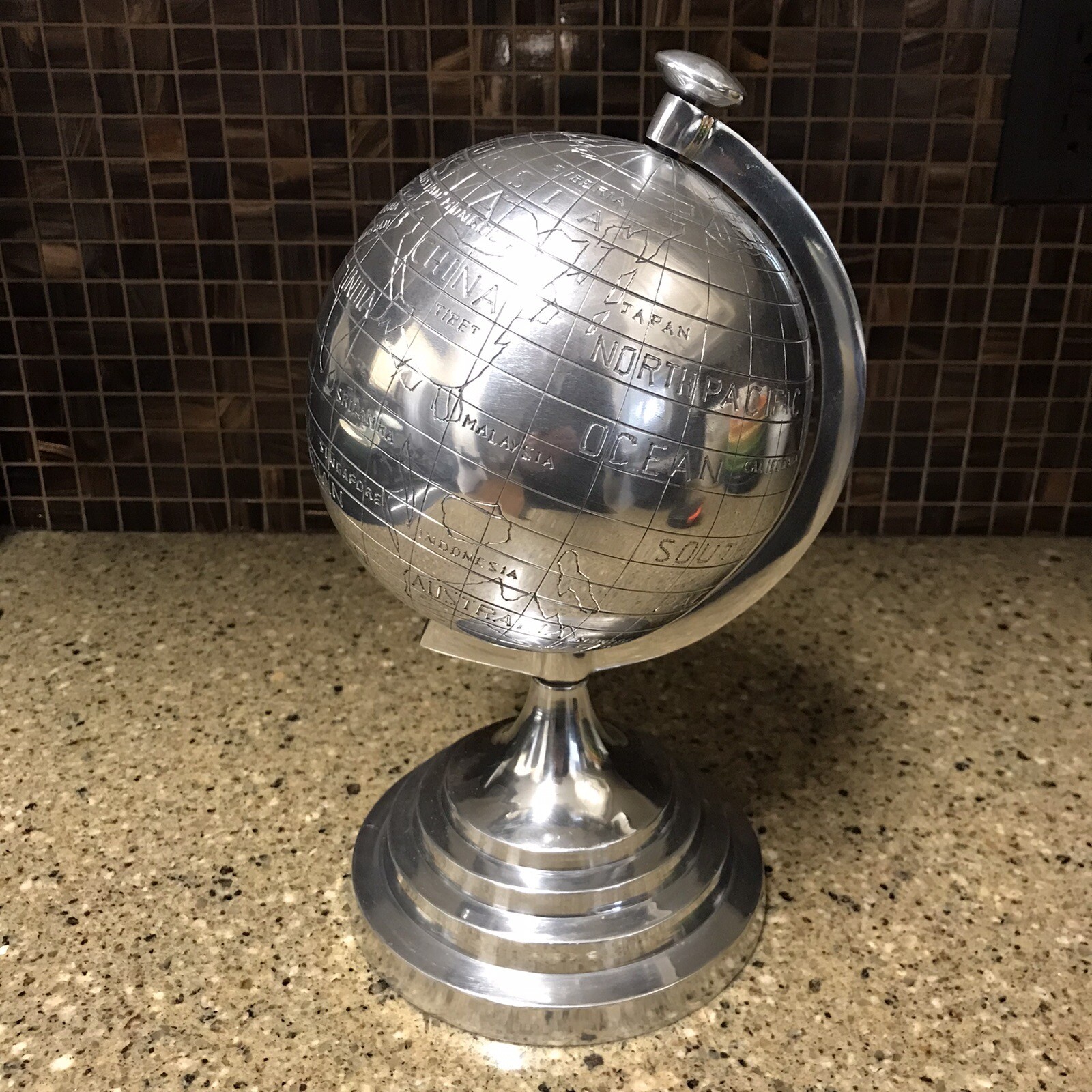 Metal (Aluminum?) Rotating World Globe Map Desktop Decor