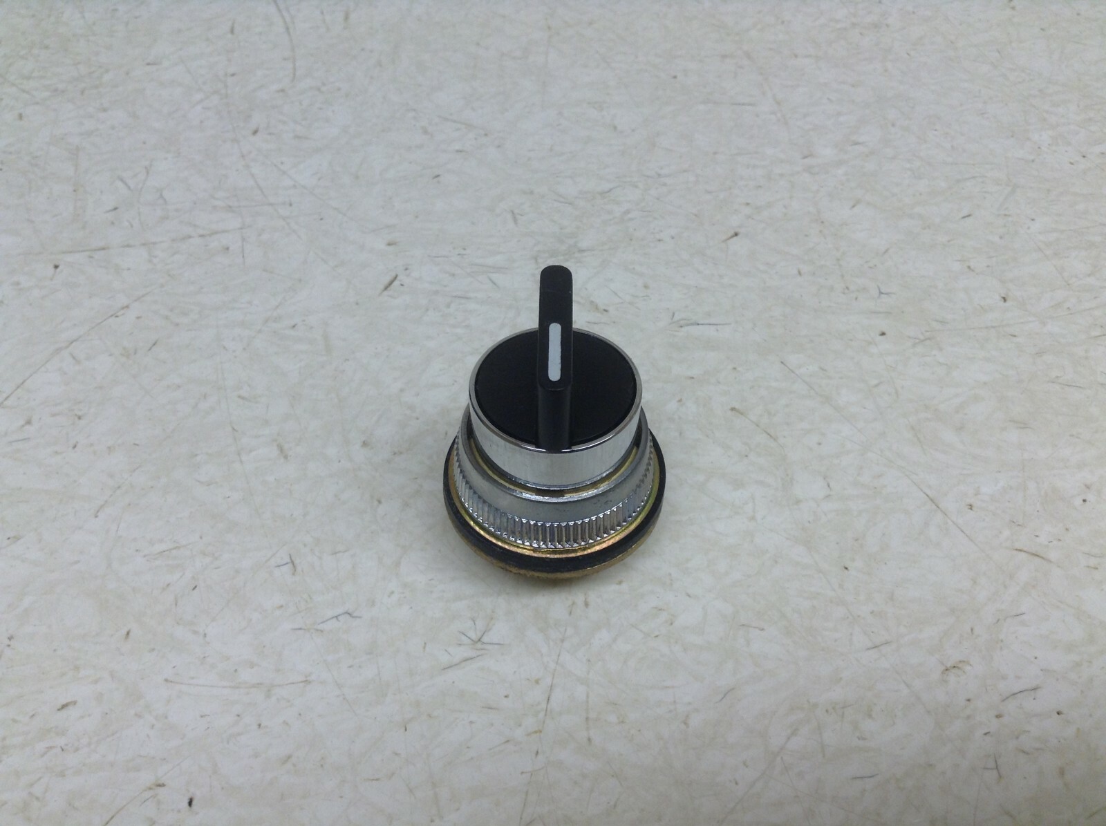 AEG 30 3 Position Momentary Selector Switch (TBI)