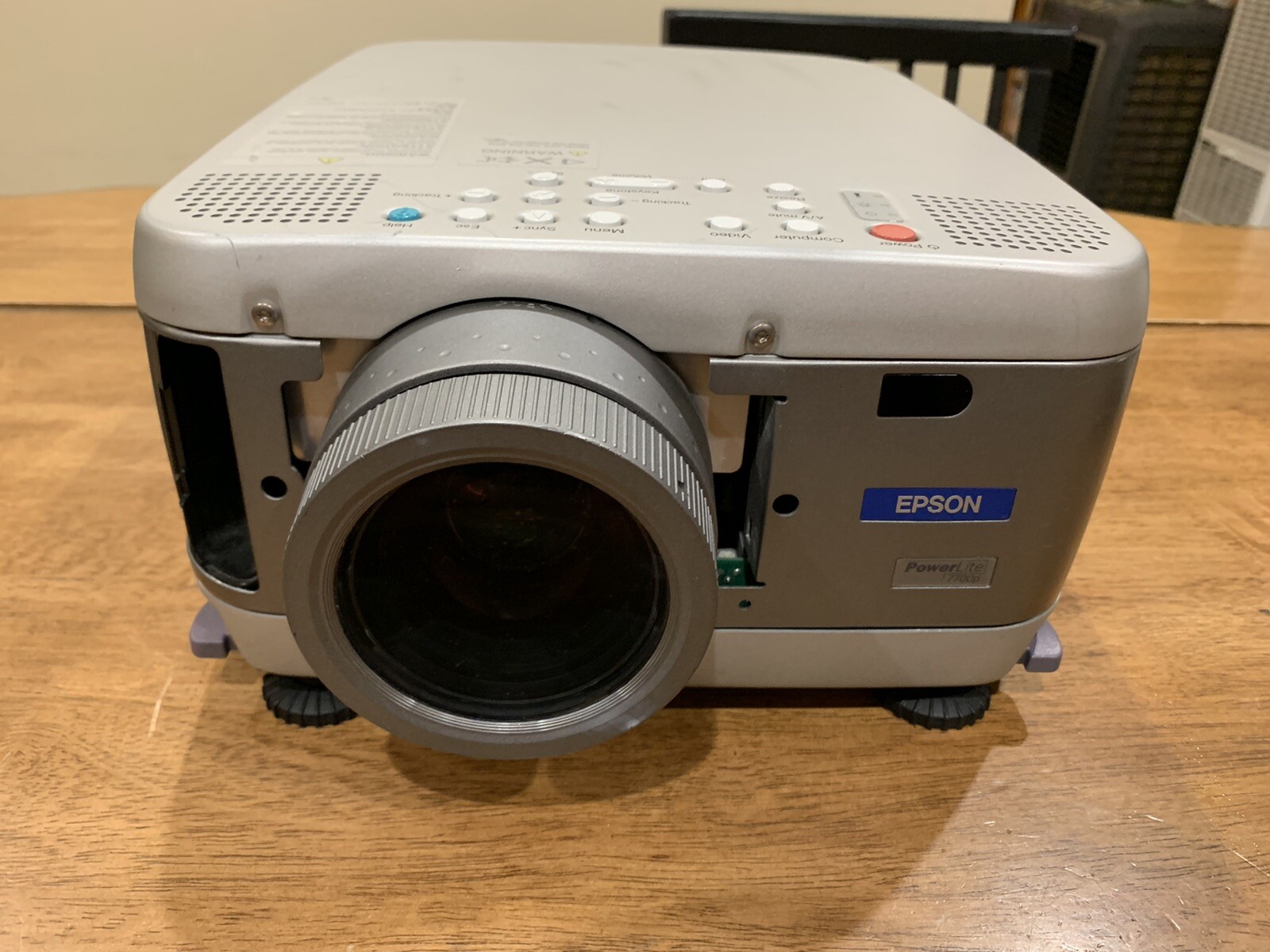Epson PowerLite 7700P LCD Projector w/ Remote & Extra New Projector Lamp Tested