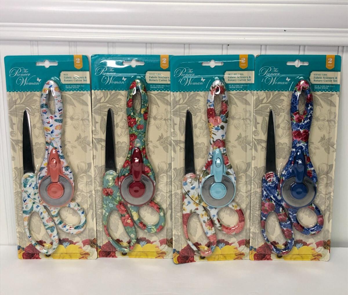 Pioneer Woman Fabric Scissors & Rotary Cutter Set Mazie Heritage Vintage Floral