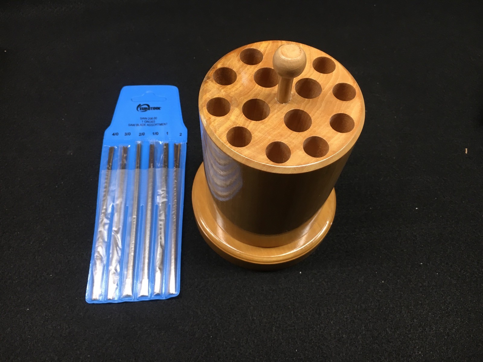 Rotating Sawblade Holder with Sawblades