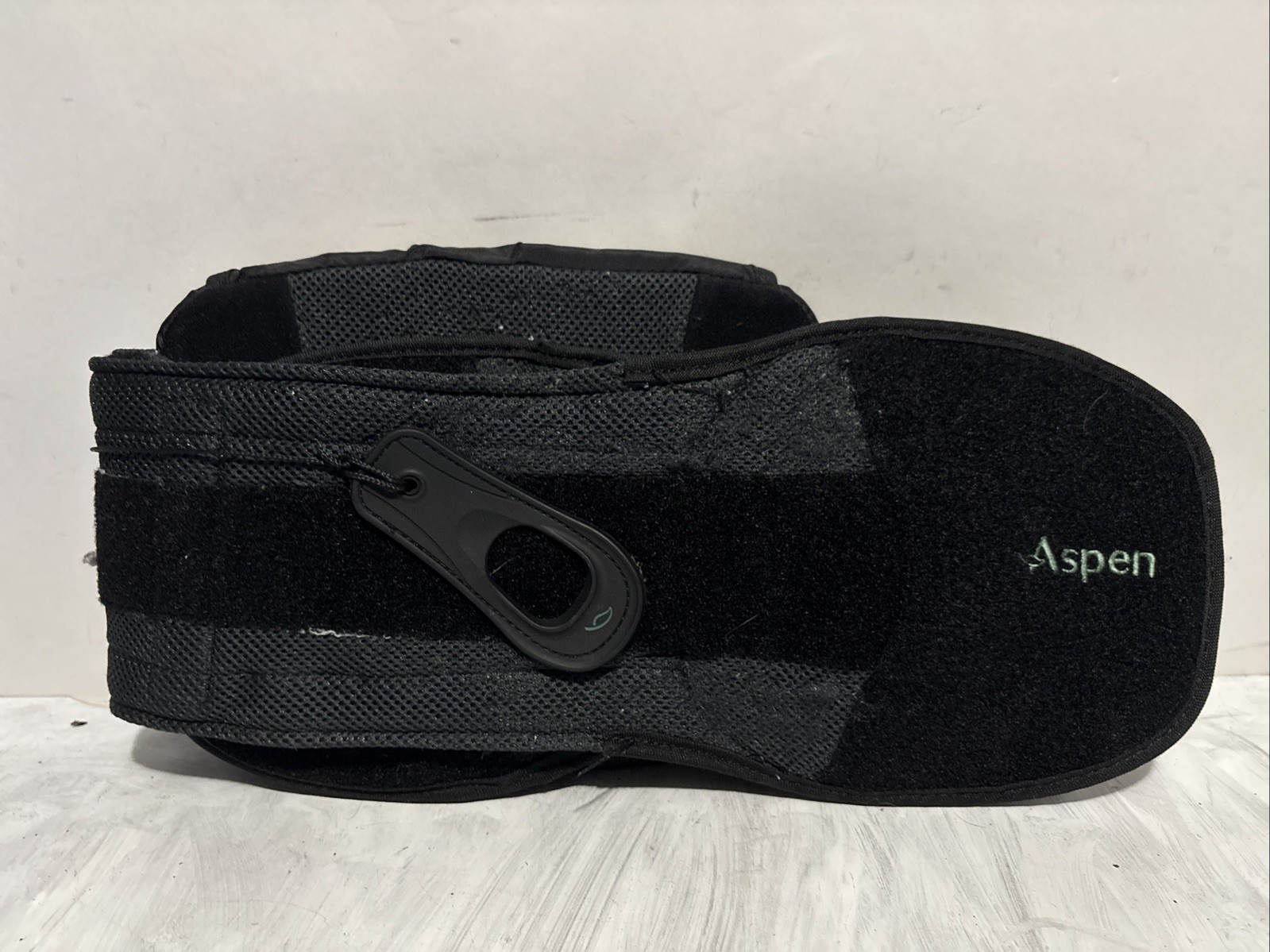 Aspen Horizon Back Brace w/ Pulley System One Size