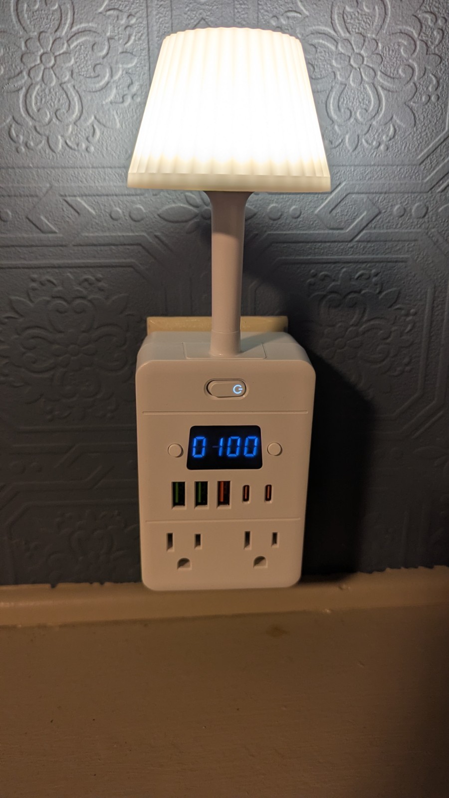Surge Protector Outlet Expander, 4 Outlets 5 USB, Clock, Nightlight - White