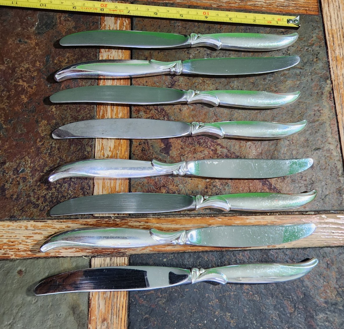 ✅️LOT OF 8 MID-CENTURY c1956 FLAIR"9 1/2"SILVERPLATE MODERN HOLLOW PLACE KNIVES