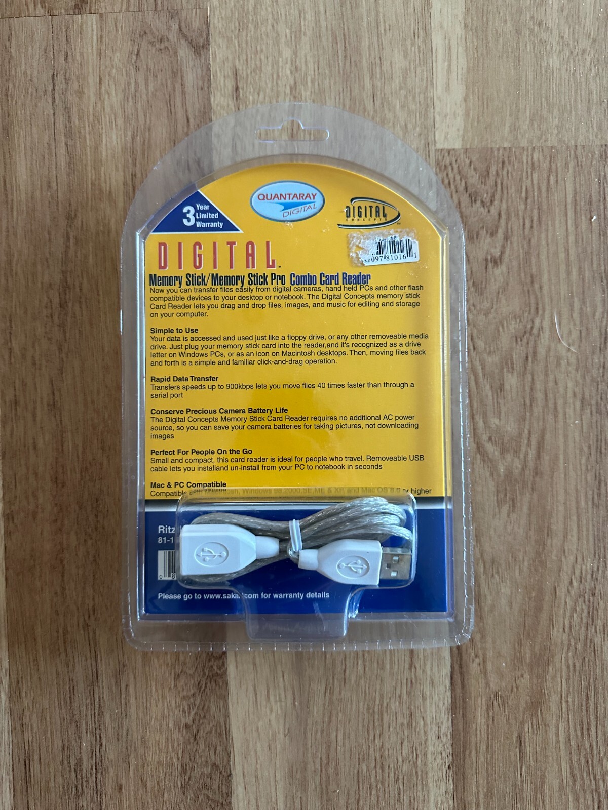 Quantaray - Digital Camera Compact Card Reader/Writer - USB 2.0 - Brand New