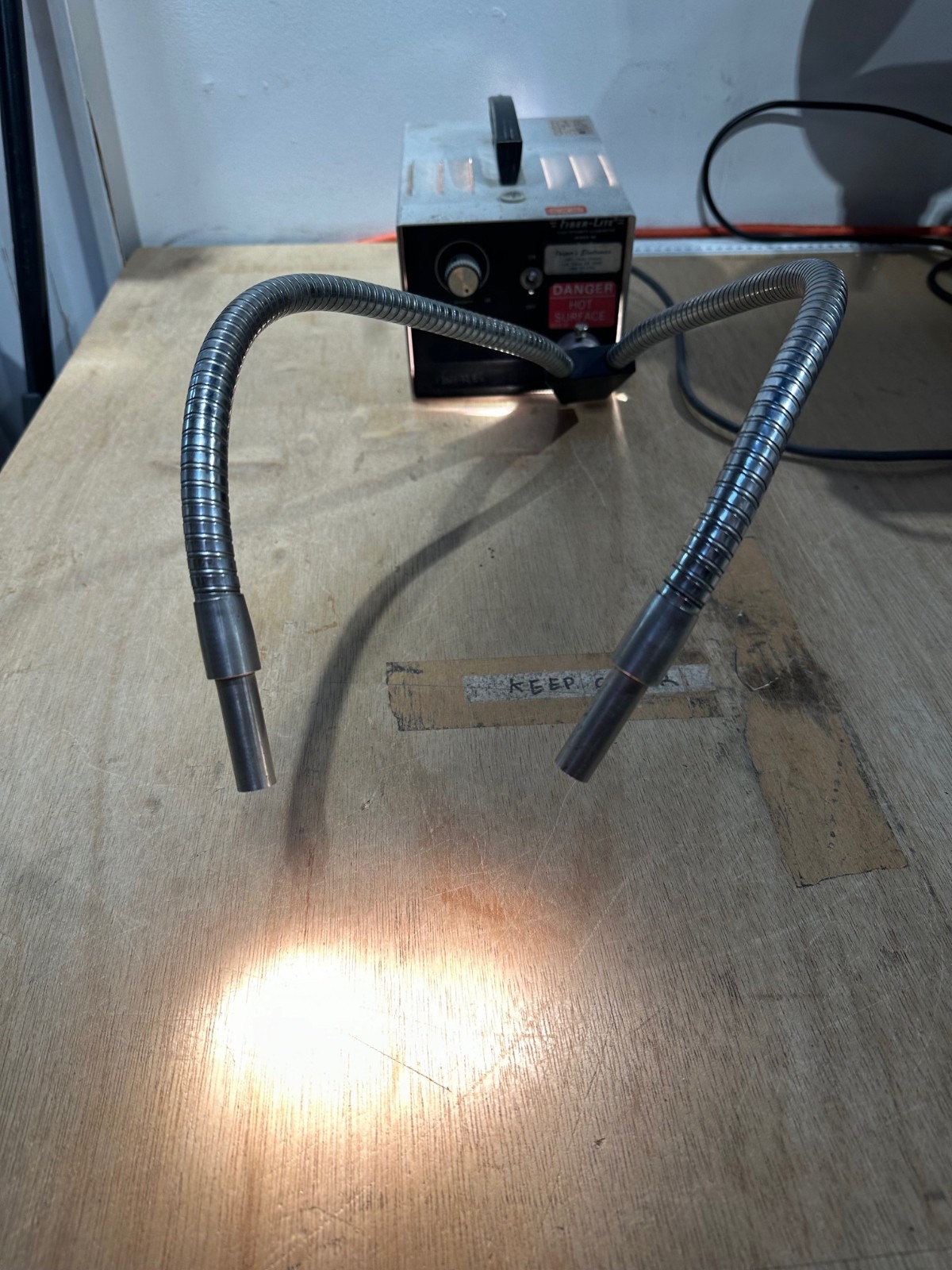 Fiber-Lite fiber optic illuminator (dual end)