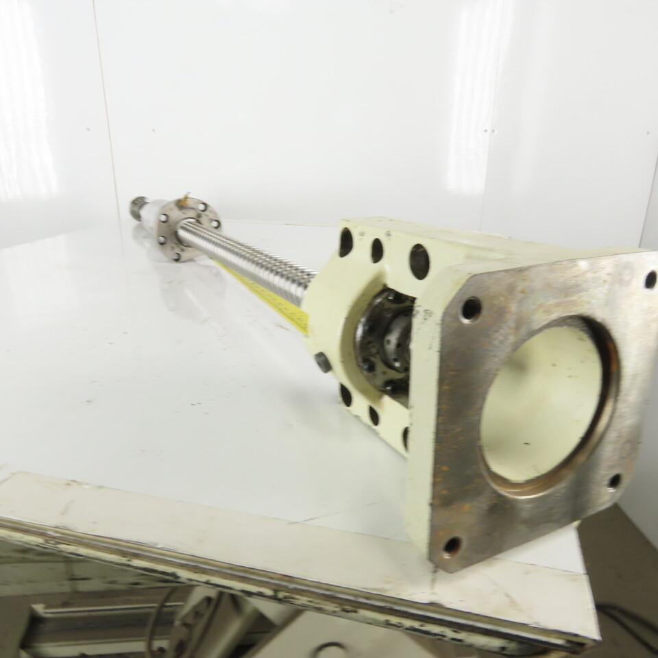 Tsubaki 31B-1524-1 Okuma MA-40HA Y Axis Ball Screw Assembly 57-7/8" OAL