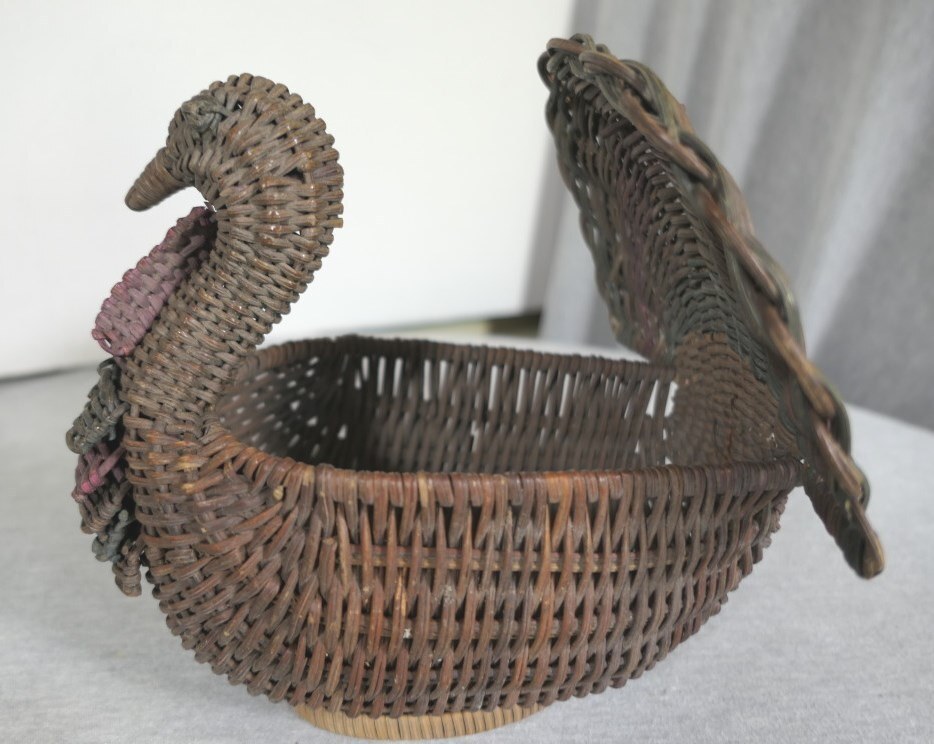 NEW Woven Wicker Rustic Display Décor Turkey Plant Stand Holder Basket 9" H