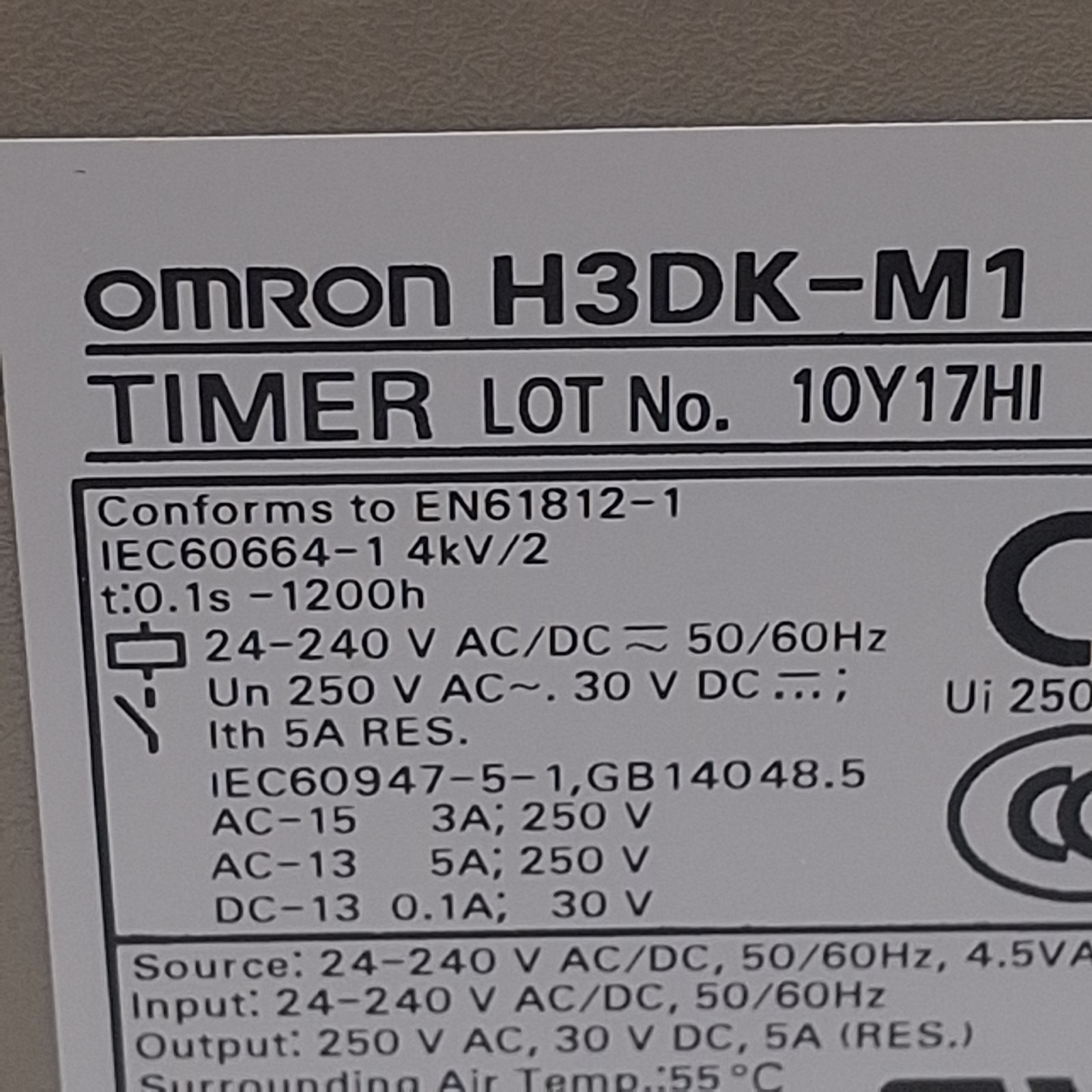 Omron H3DK-M1 AC/DC24-240 Solid-State Timer, SPDT, 0.1s-100h Range, 24-240VAC/DC