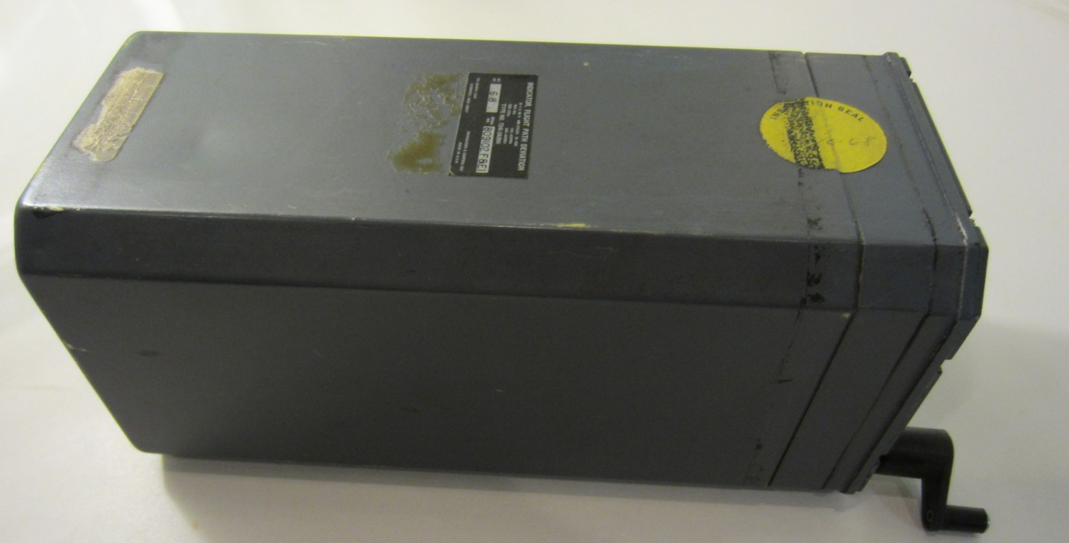 FLIGHT PATH DEVIATION INDICATOR BENDIX P/N 7241-3A19A1