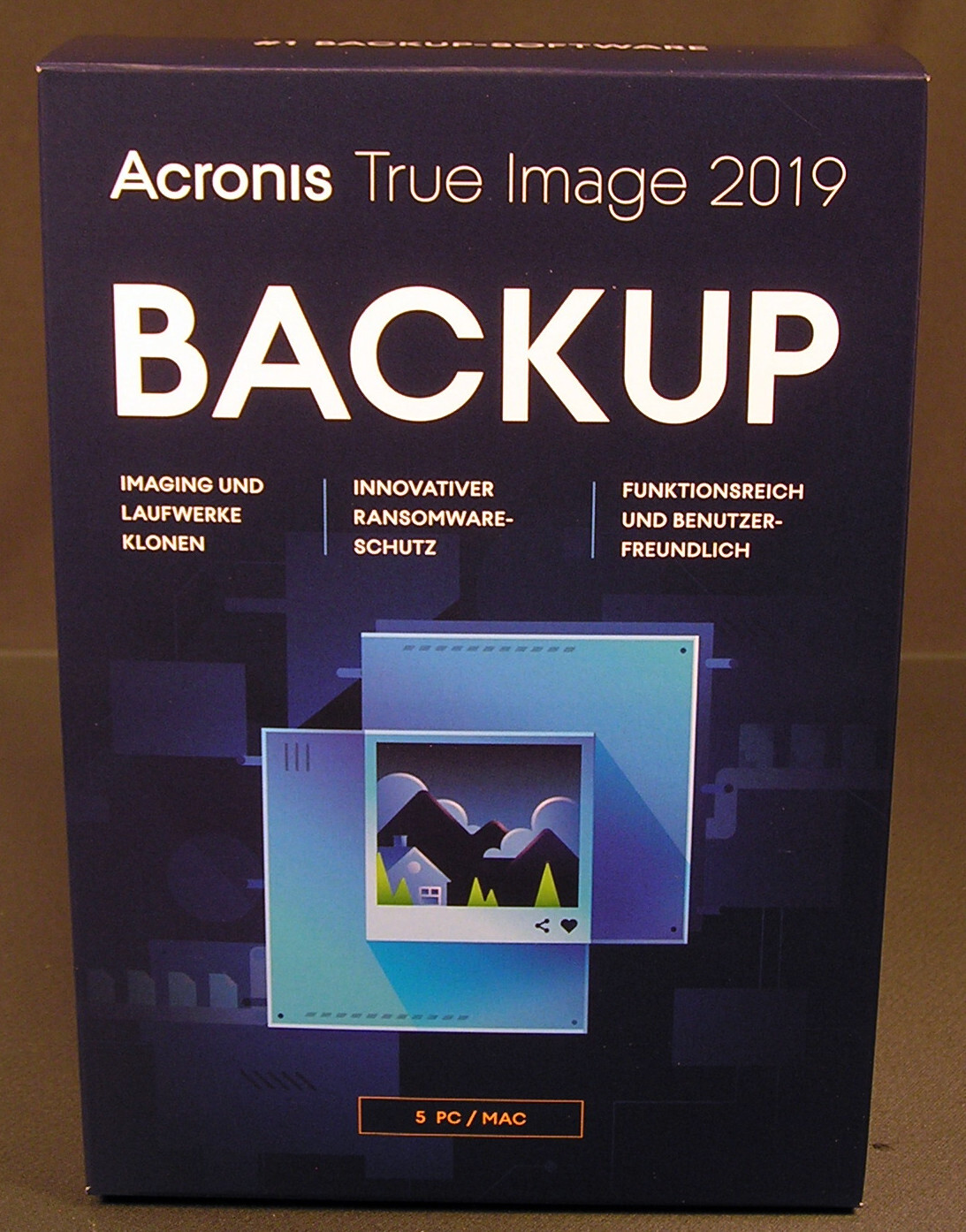 Acronis True Image 2019 Full Version 5 PC/Mac + Universal Restore DE/EN New