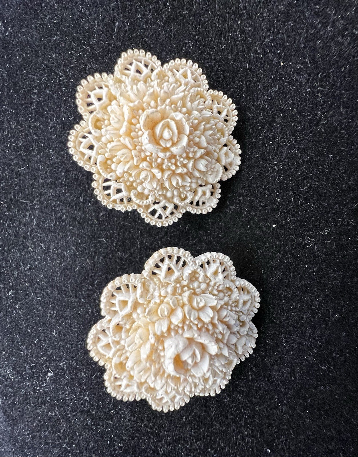 Lace Style With Rose Pattern Clip On Earrings