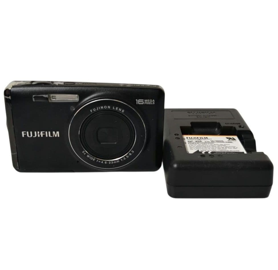 Fujifilm FinePix JX700 Compact Digital Camera Tested with Accessories