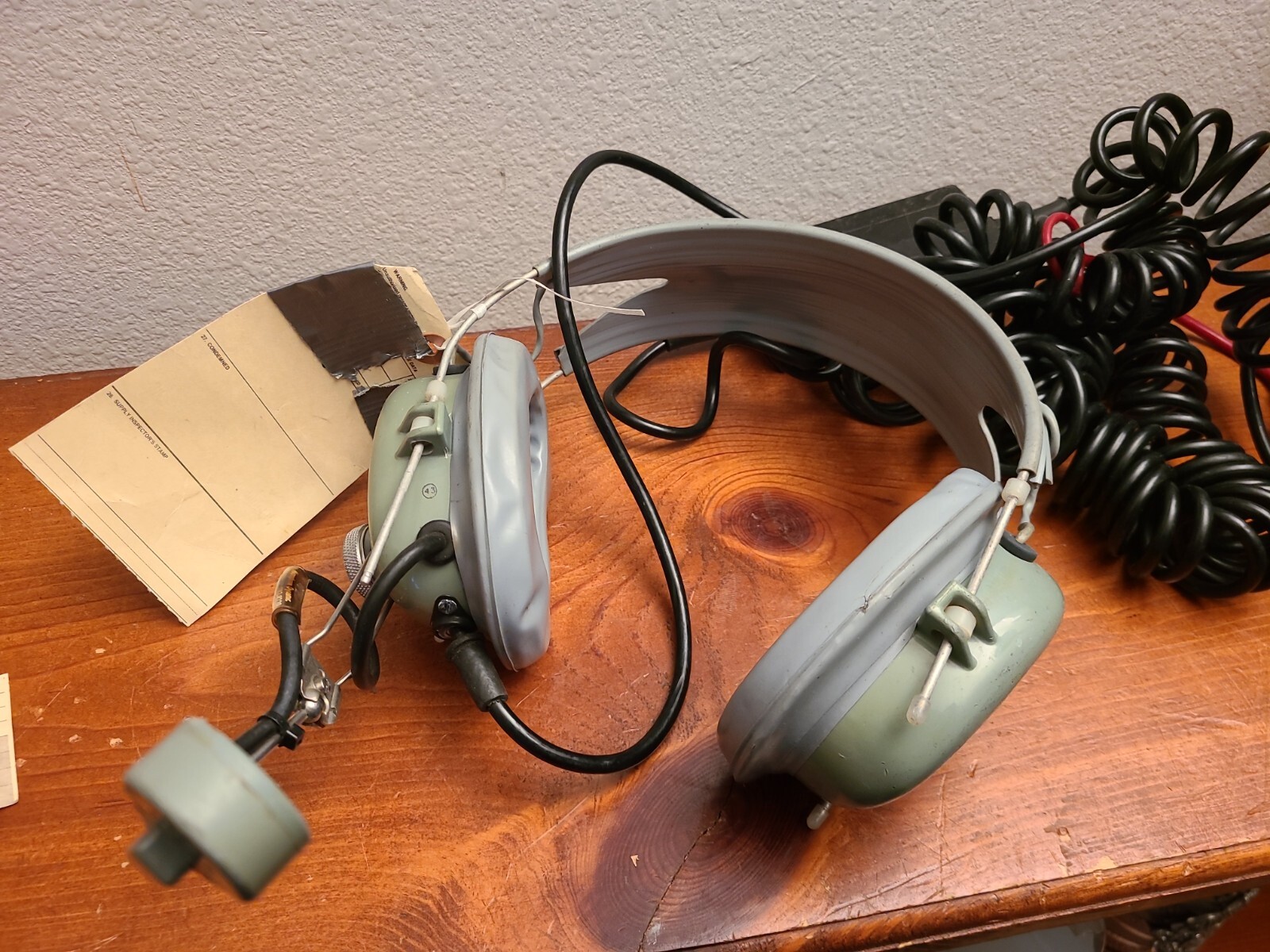 VINTAGE ROANWELL US MILITARY HEADSET MICROPHONE PARTS ONLY untested