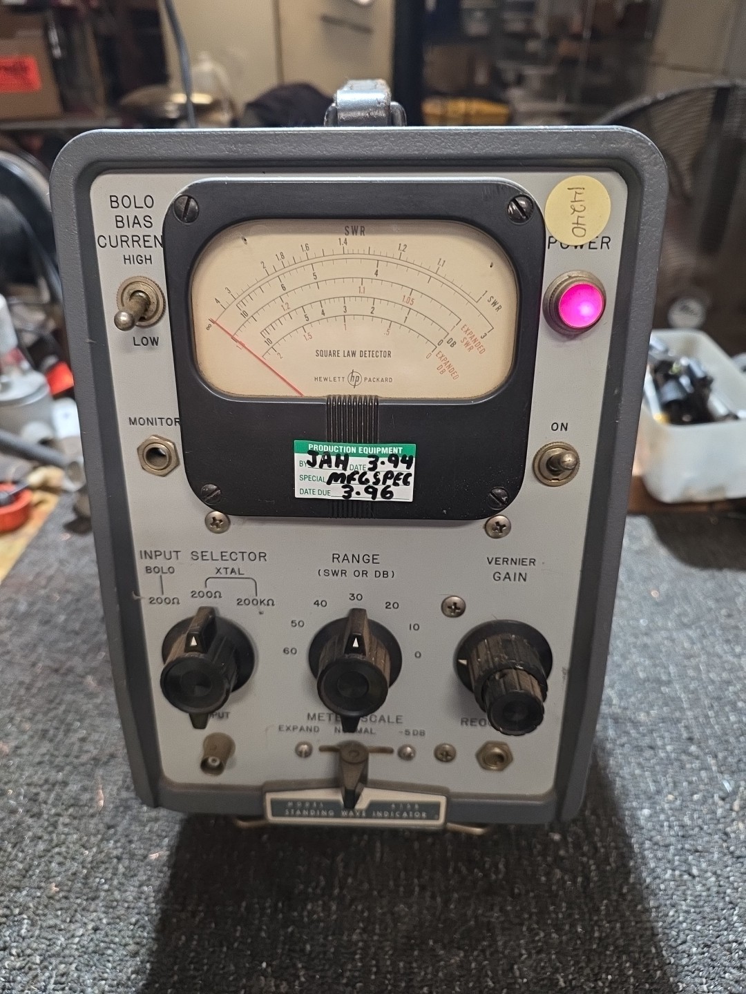 Vintage Hewlett Packard HP 415B Standing Wave Indicator,  (powers on, Untested)