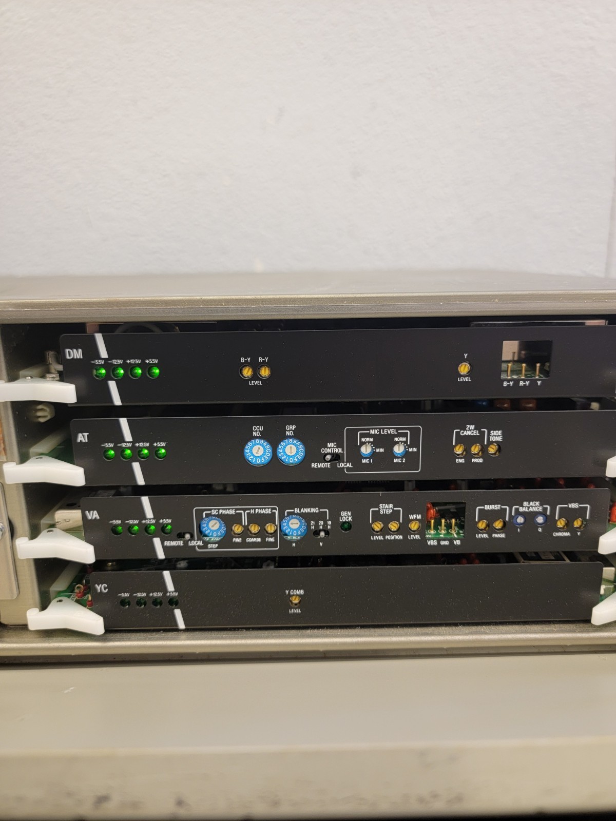 Sony CCU-370 Camera Control Unit (2)