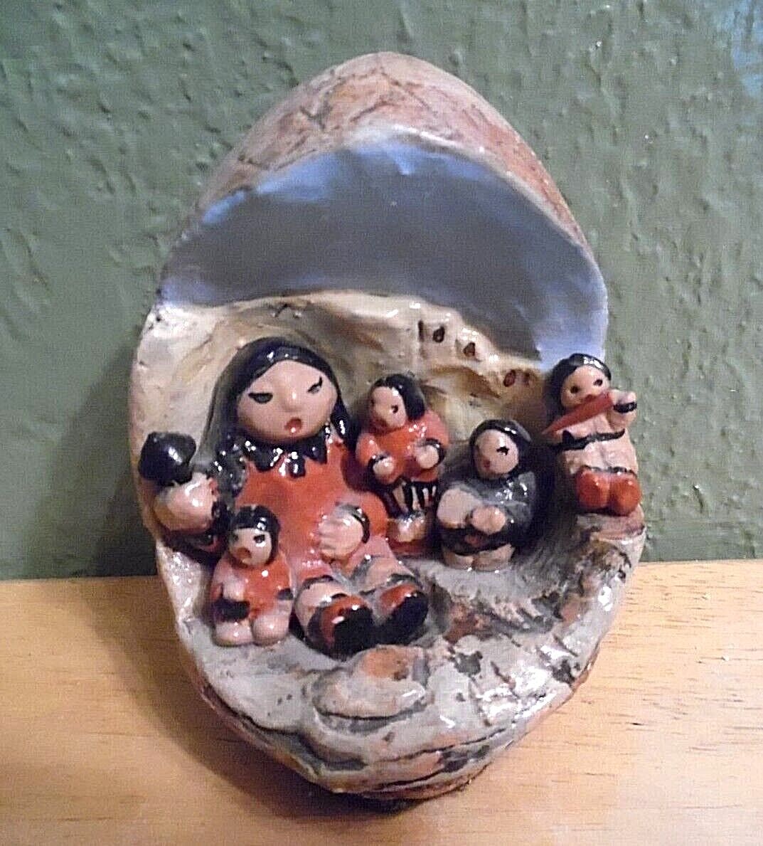 HAND CRAFTED PERUVIAN POTTERY DIORAMA STORYTELLER ARTIST SIGNED