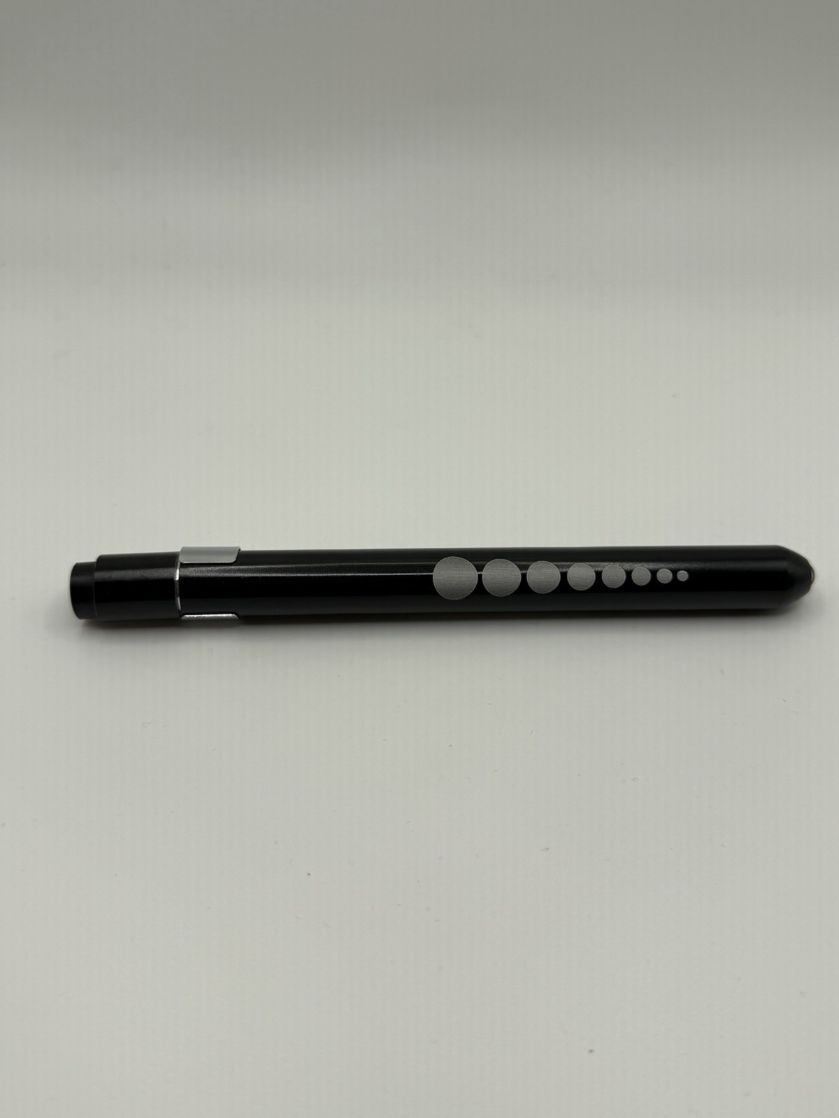 PENLIGHT WITH PUPIL GAUGE
