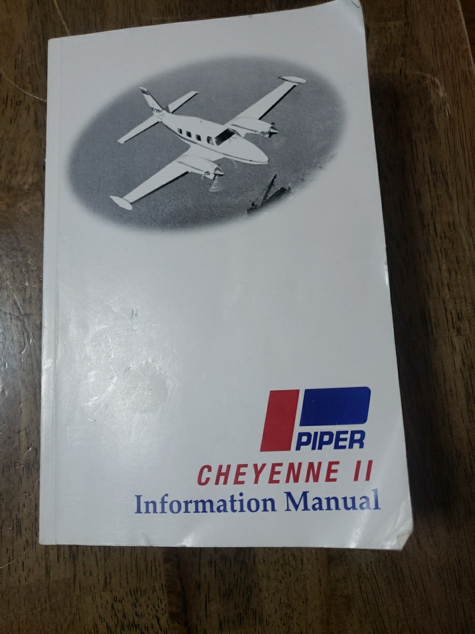 Piper Cheyenne II PA-31T3 Information Manual , Handbook 761-703 Collector
